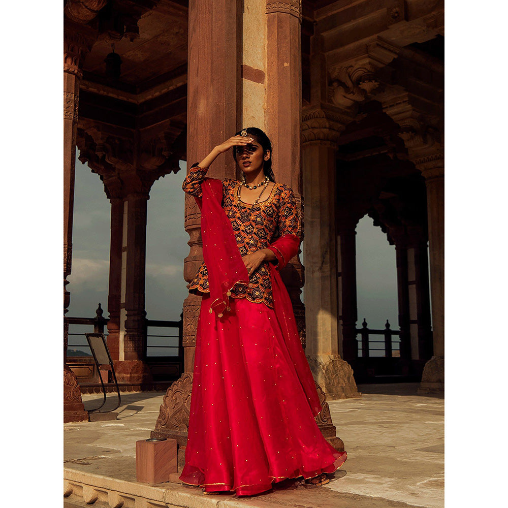 Swati Vijaivargie Jalmahal Lehenga with Kurti & Dupatta (Set of 3)