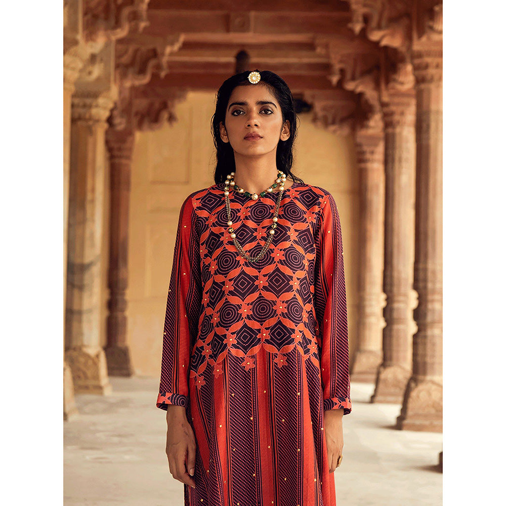 Swati Vijaivargie Jantar Mantar Kurta with Boondi Pant and Teej Dupatta (Set of 3)