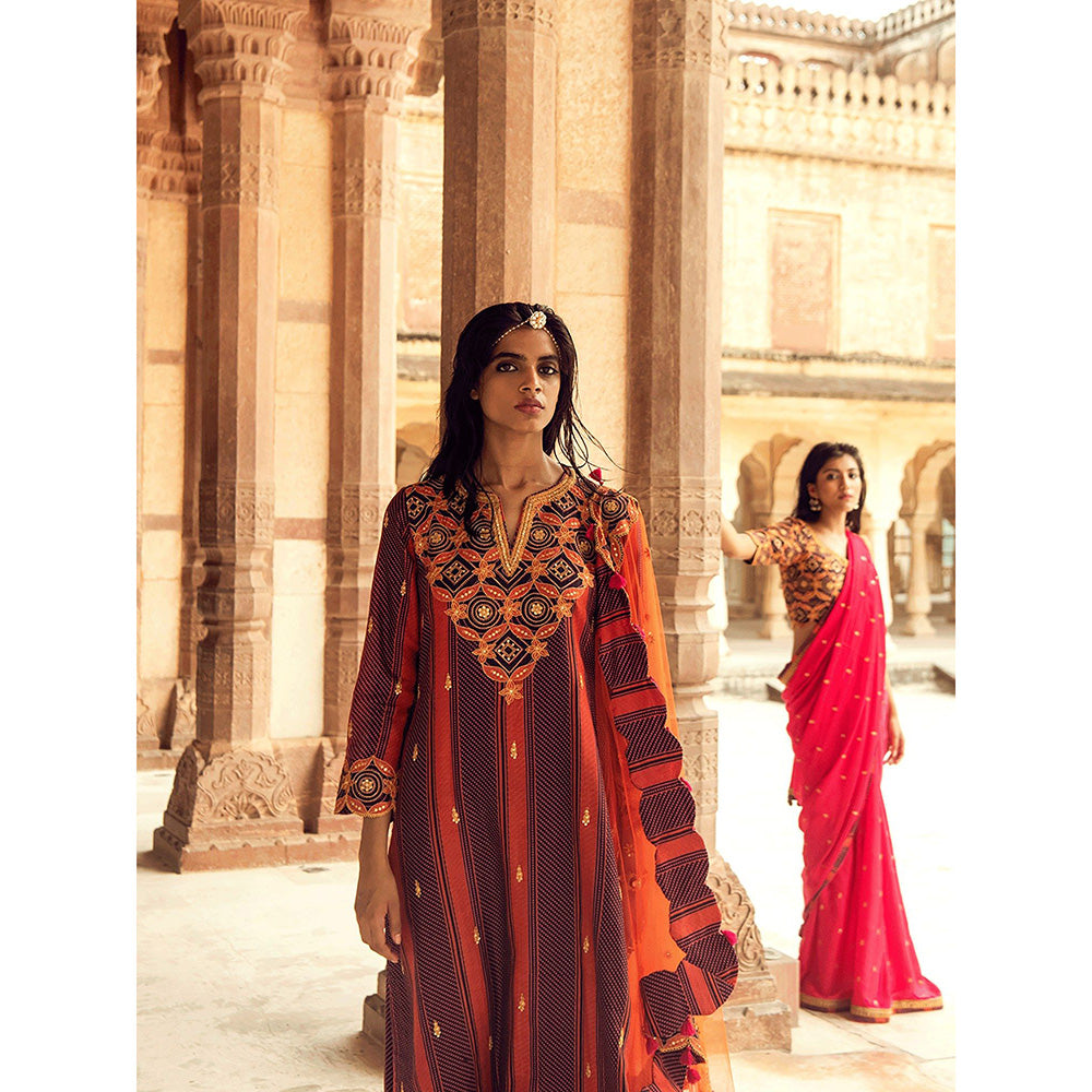 Swati Vijaivargie Ajmer Kurta with Sheesh Mahal Pant, Belt and Badmer Dupatta (Set of 4)