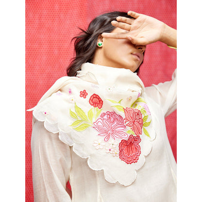Swati Vijaivargie Rose White Applique Scarf
