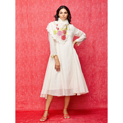 Swati Vijaivargie Rose White Applique Scarf