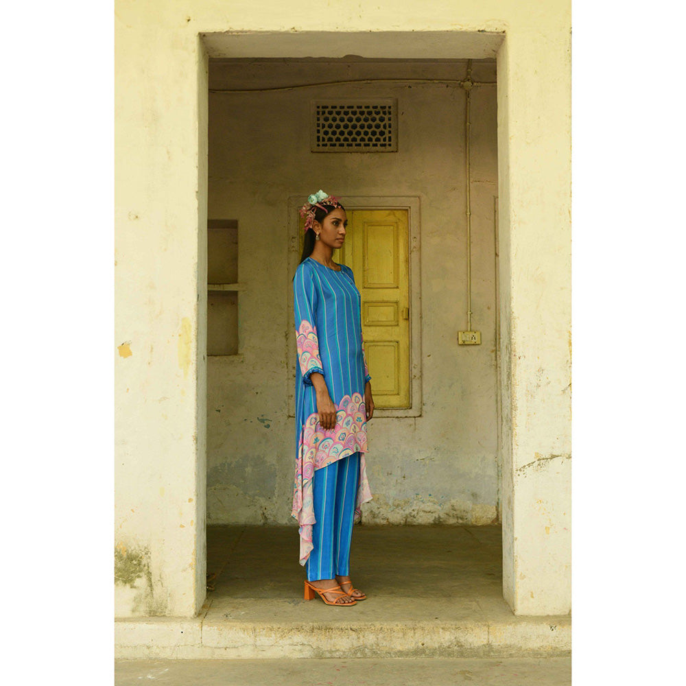 Swati Vijaivargie Neelkamal Asymmetrical Kurta