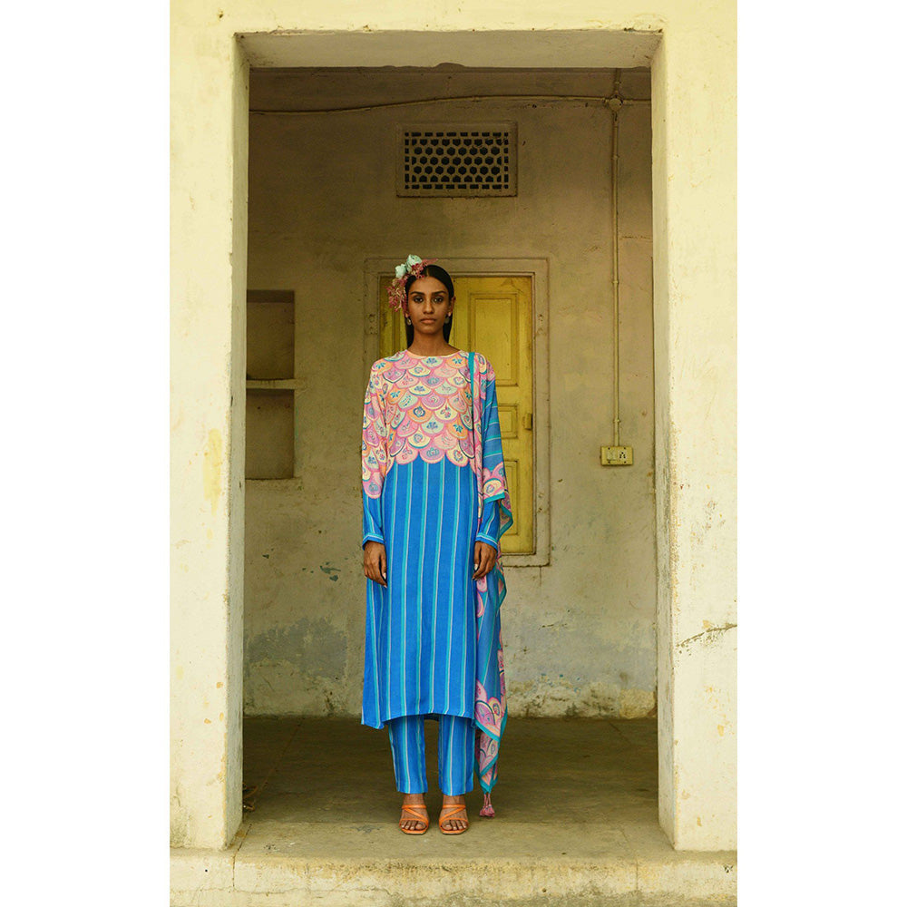 Swati Vijaivargie Champa Blue Kurta With Pants (Set of 2)