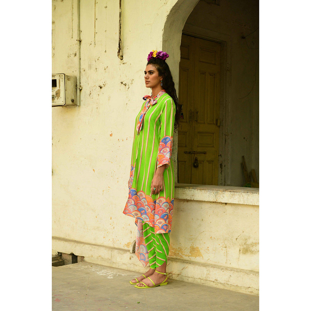 Swati Vijaivargie Khush Parrot Asymmetrical Kurta With Dhoti (Set of 2)