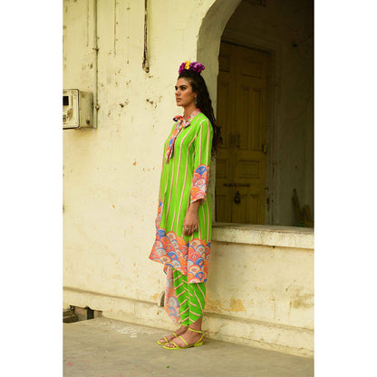 Swati Vijaivargie Khush Parrot Asymmetrical Kurta With Dhoti (Set of 2)