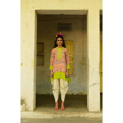 Swati Vijaivargie Jasmine Kurti With Dhoti Pant (Set of 2)