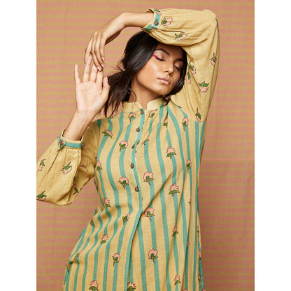 Swati Vijaivargie Collen Bud High Low Hem Kurta