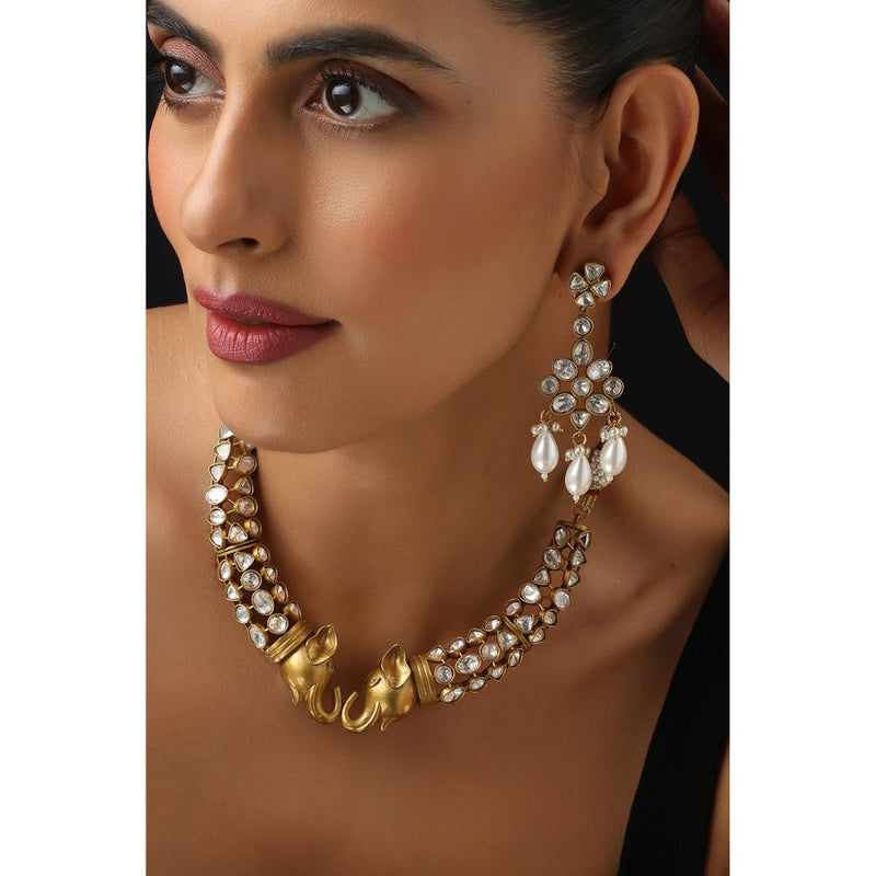 SWABHIMANN Gold Polki Hasli White Necklace with Earrings