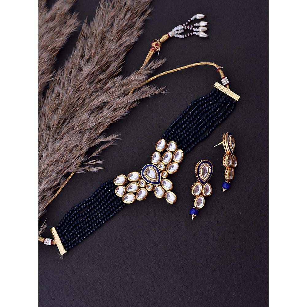 SWABHIMANN White Gold Plated Kundan Choker with Earnings