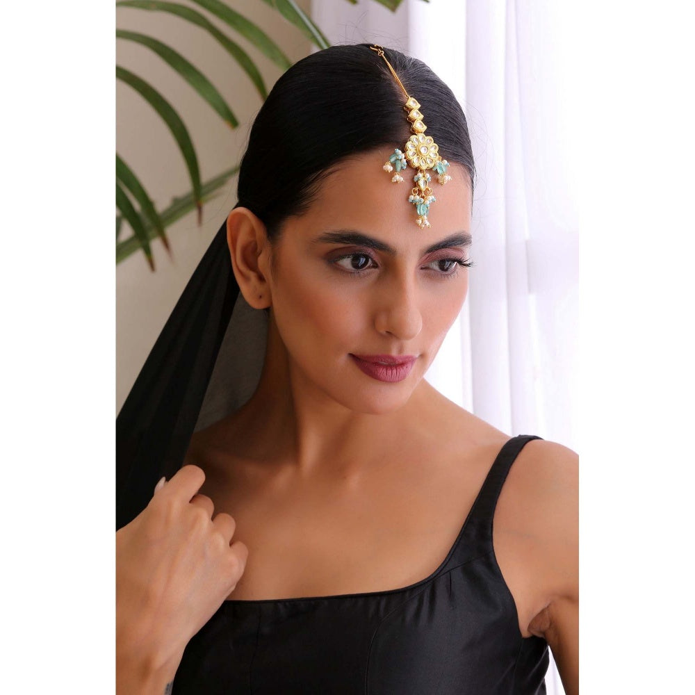 SWABHIMANN Anitraa Green Gold Plated Kundan Maang Tikka