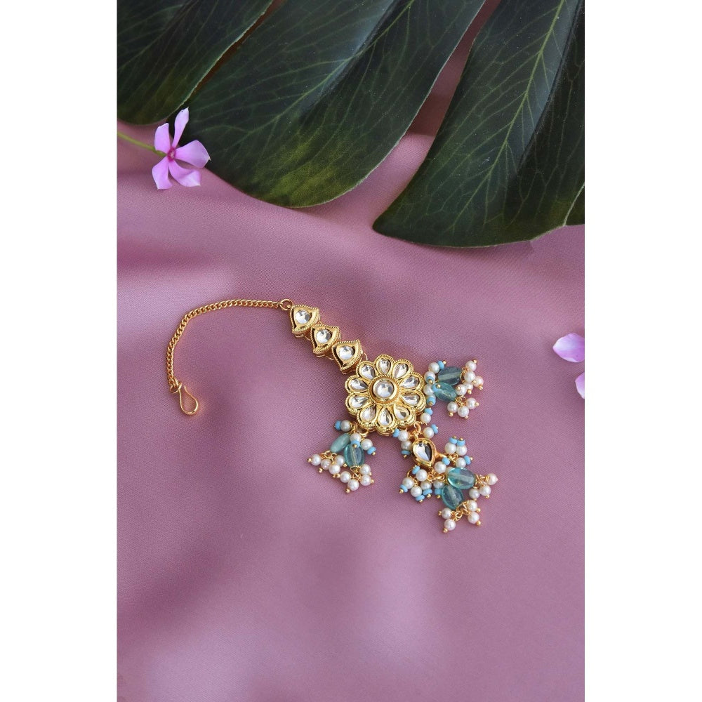 SWABHIMANN Anitraa Green Gold Plated Kundan Maang Tikka