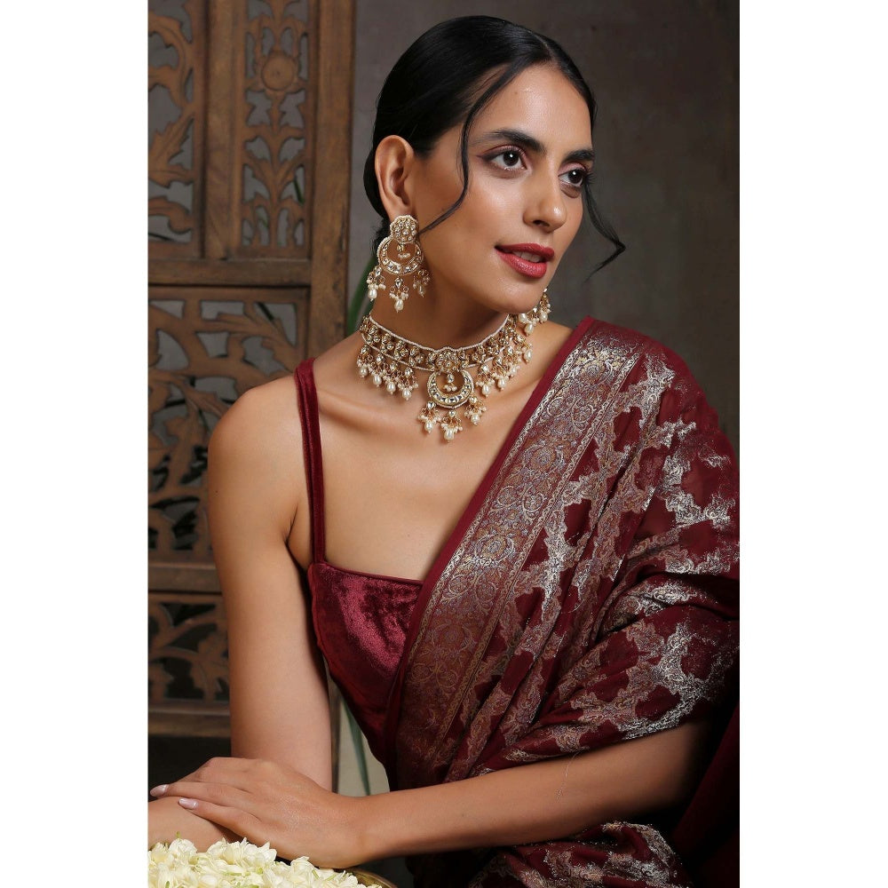 SWABHIMANN Regah Gold Plated Kundan Choker Necklace with Earrings Set