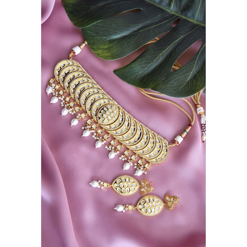 SWABHIMANN Vamika White Gold Plated Kundan Choker Necklace with Earrings Set