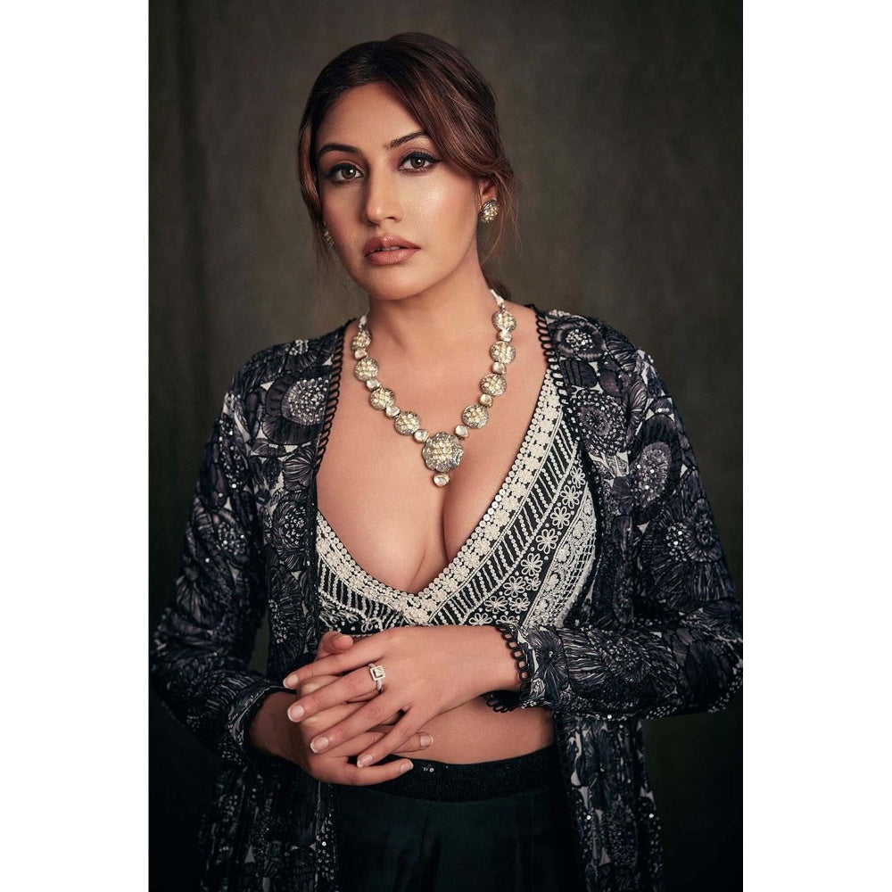 SWABHIMANN Sayoni Silver Plated Polki Necklace with Earrings Set