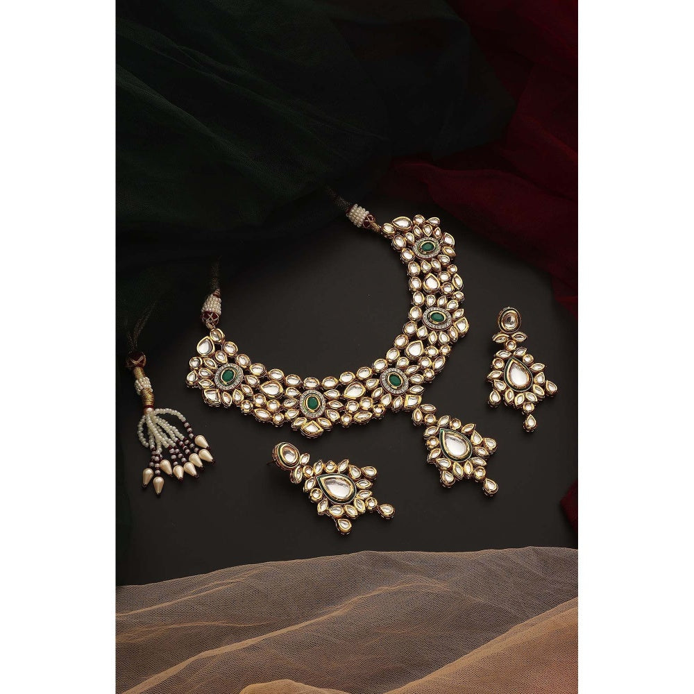 SWABHIMANN Udya Green Kundan Necklace with Earrings Set