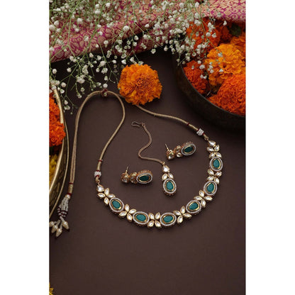 SWABHIMANN Sakshi Green Kundan Necklace Set with Maang Tikka