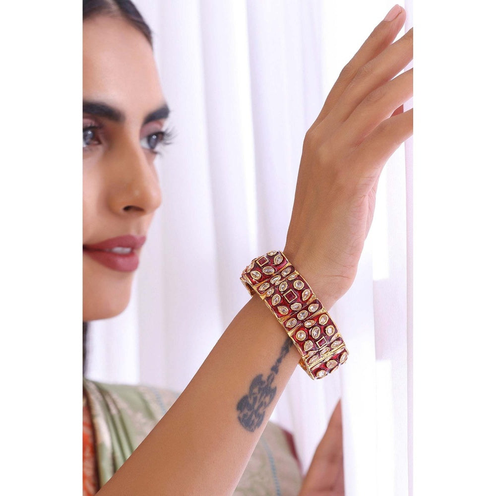 SWABHIMANN Shweta Red Meenakari Kundan Kada