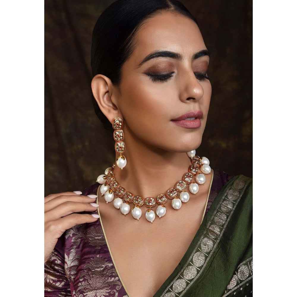 SWABHIMANN Shifira White Gold Plated Pearl Short Necklace Set