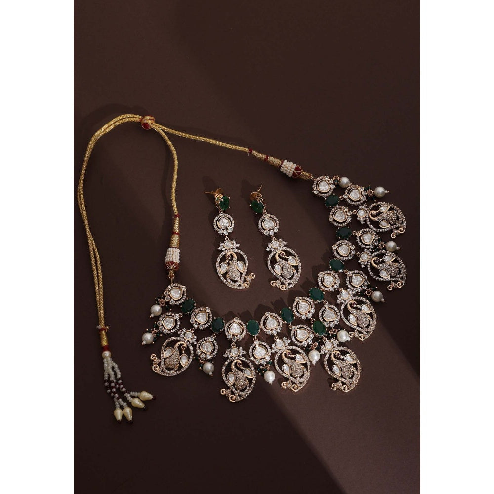 SWABHIMANN Jenika Emerald Polki Necklace Set