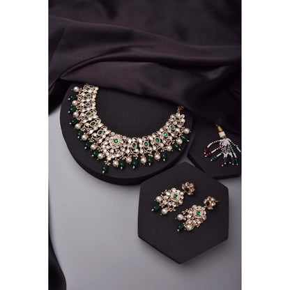 SWABHIMANN Kritika Emerald Polki Necklace Set