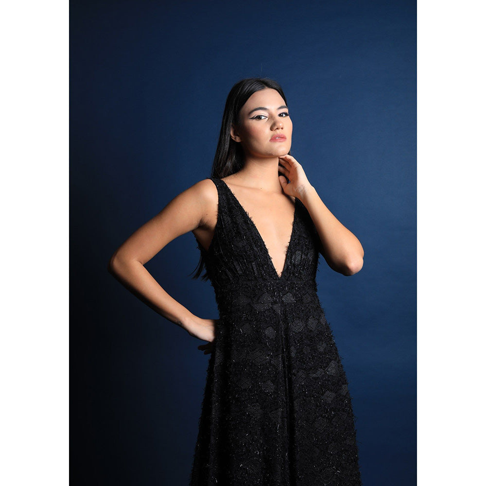 Swatee Singh Plunging Neckline Cocktail Gown