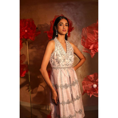 SWATHI VELDANDI Lavish Lilac Ivory Embroided Kurta with Pant (Set of 2)