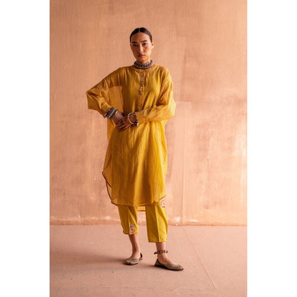 SWATTI KAPOOR Nimbu Yellow Stripes Printed Kaftan Kurta