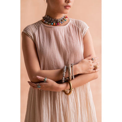 SWATTI KAPOOR Svet Beige Round Neck Kurta