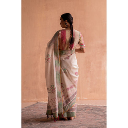 SWATTI KAPOOR Svet Beige Floral Printed Saree with Stitched Blouse