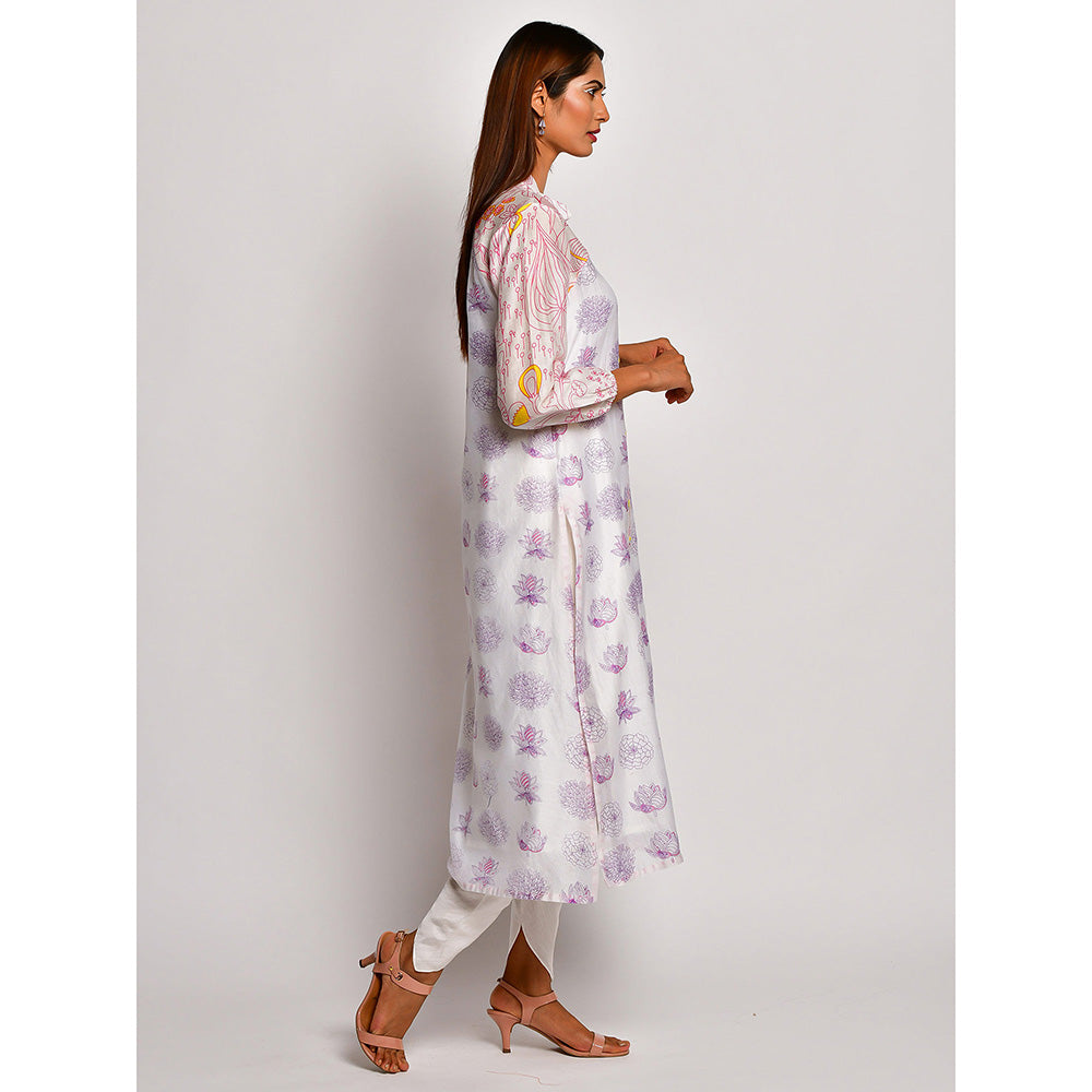 Swati Vijaivargie In Bloom White Floral Kurta With Dhoti Pants (Set of 2)
