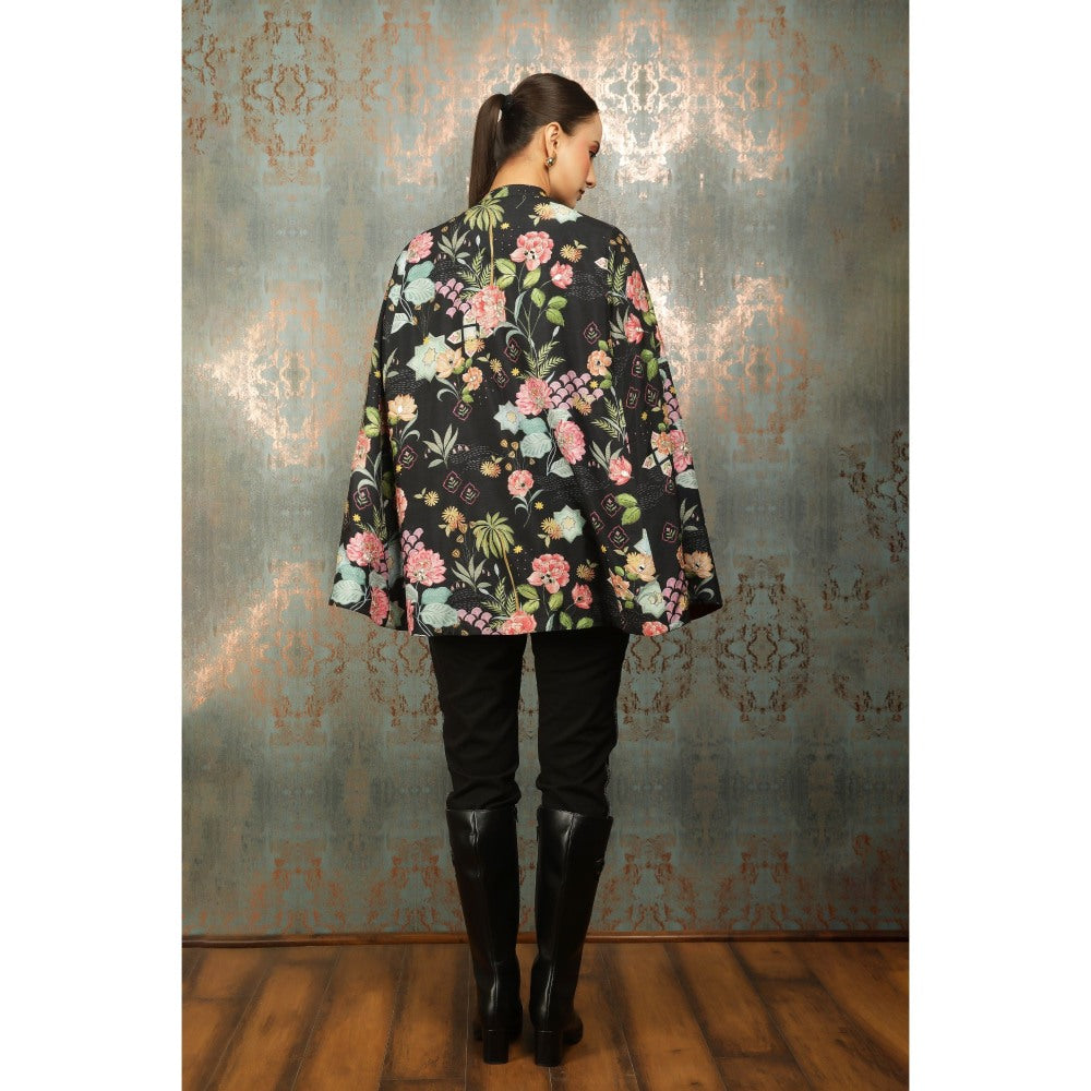 Tanu Malhotra Black Printed Cape