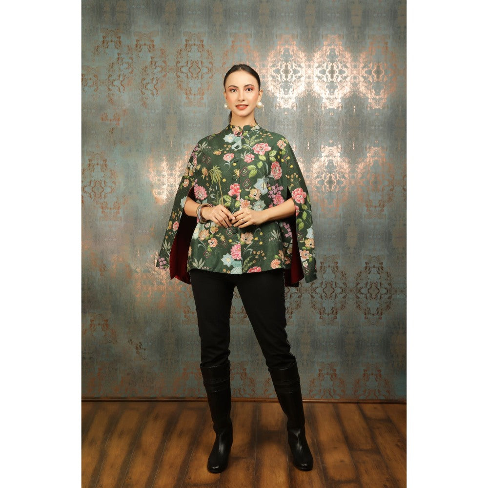 Tanu Malhotra Green Printed Cape