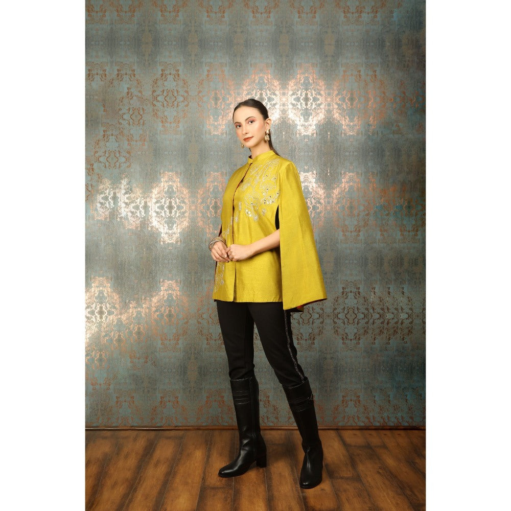 Tanu Malhotra Green Silk Floral Embroidered Cape