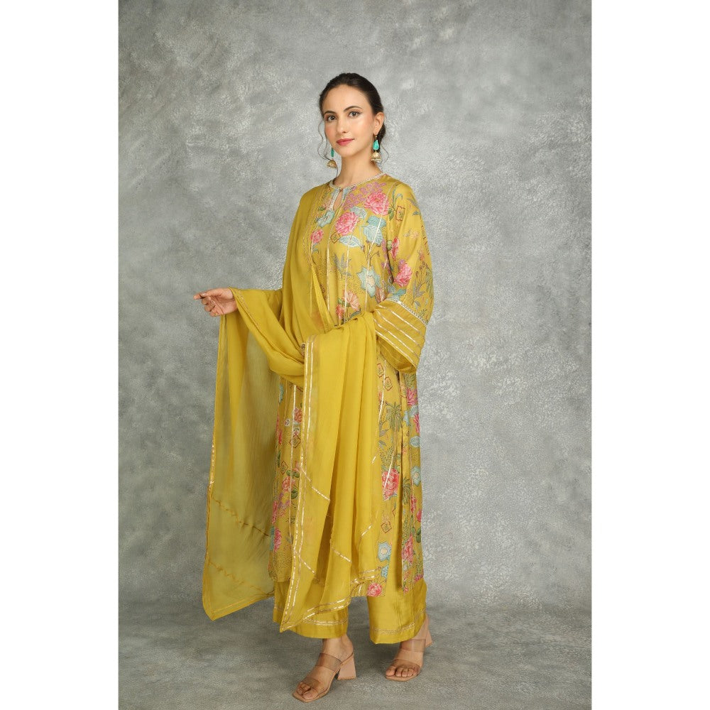 Tanu Malhotra Green Printed Kurta with Pant and Dupatta (Set of 3)