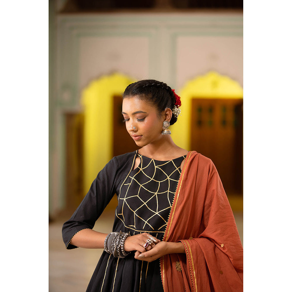 Taraasi Nakhrali Rust Mulmul Cotton Kalidar Kurti with Ghaghra & Dupatta (Set of 3)