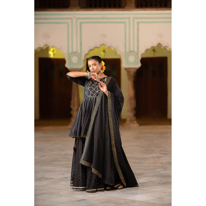 Taraasi Ulfat Black Mulmul Cotton Kalidar Kurti with Ghaghra & Dupatta (Set of 3)