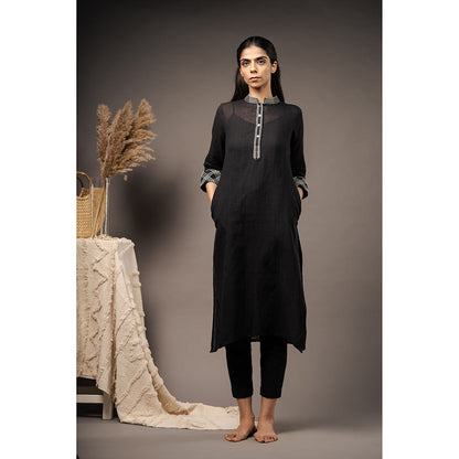Taraasi The Prism Black Organic Cotton Kurta and Pant (Set of 2)