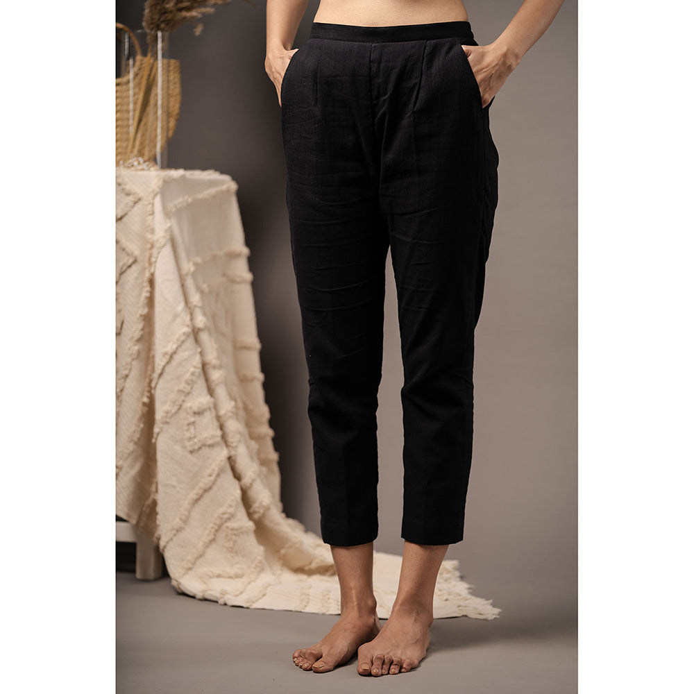 Taraasi The Prism Black Organic Cotton Kurta and Pant (Set of 2)