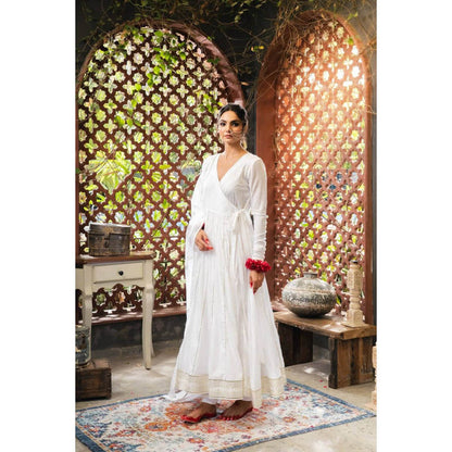 Taraasi Women White Cotton Solid Anarkali with Churidar and Dupatta