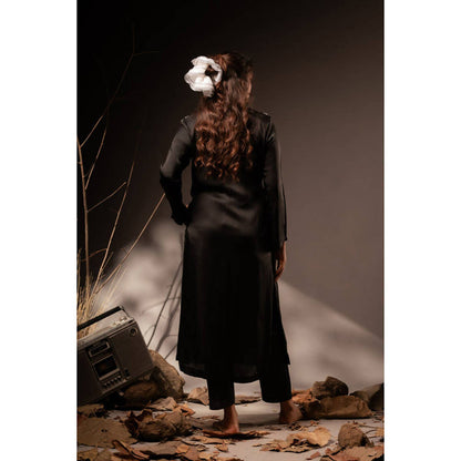 Taraasi Women Black Cotton Silk Embroidered Kurta with Pant