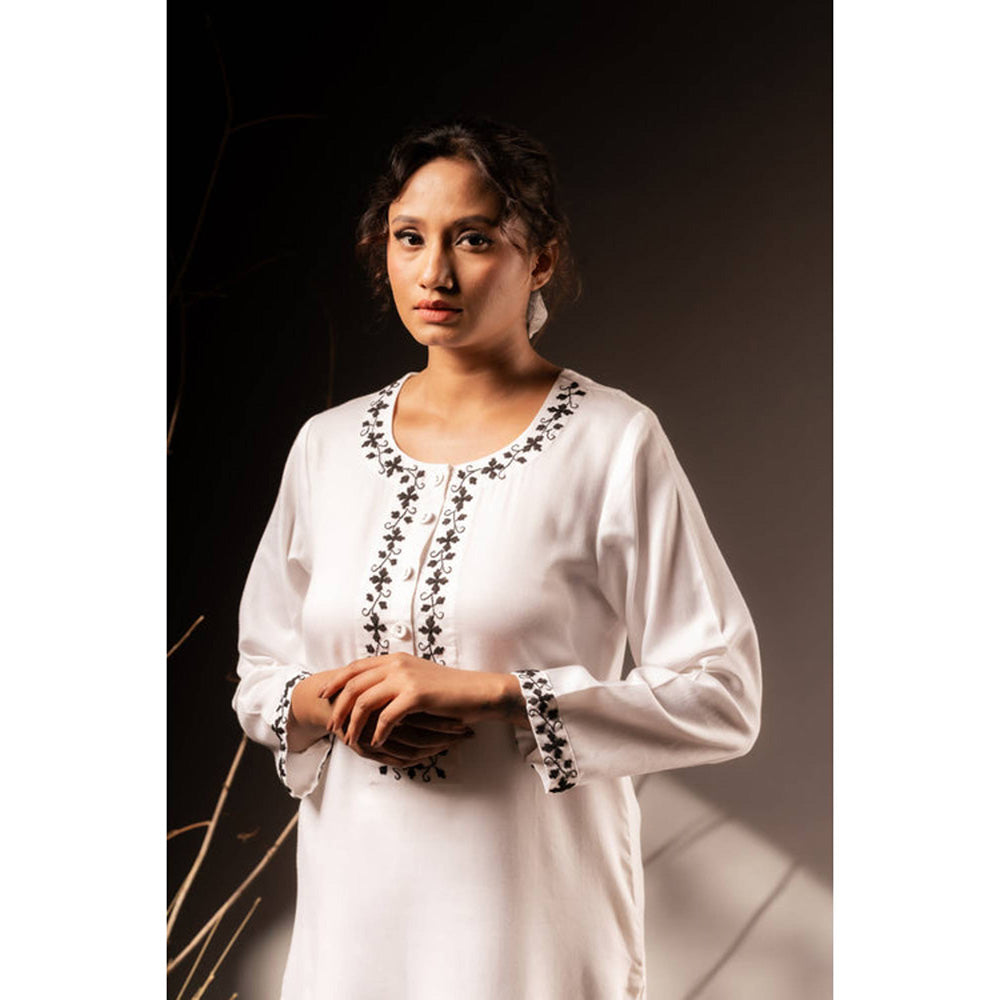 Taraasi Sarwangi' Cotton Silk Kurta Set