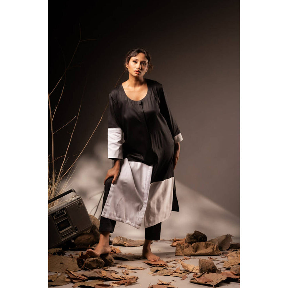 Taraasi Anandi' Cotton Silk Kurta Set