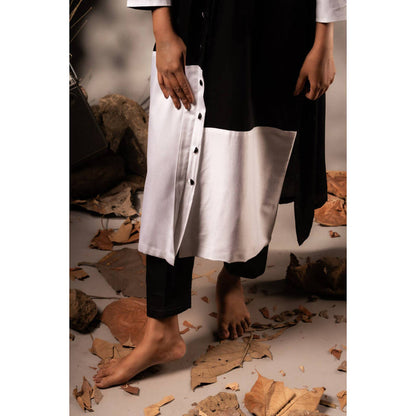 Taraasi Anandi' Cotton Silk Kurta Set
