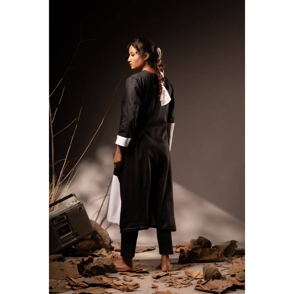 Taraasi Anandi' Cotton Silk Kurta Set