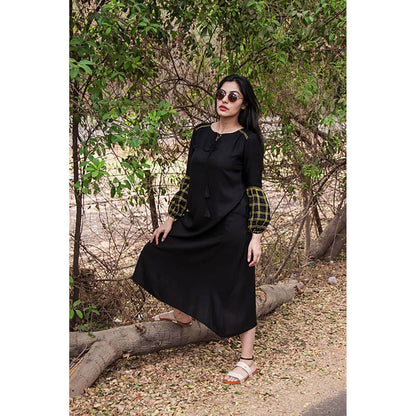 Taraasi Hiden Treasure' Cambric Dress