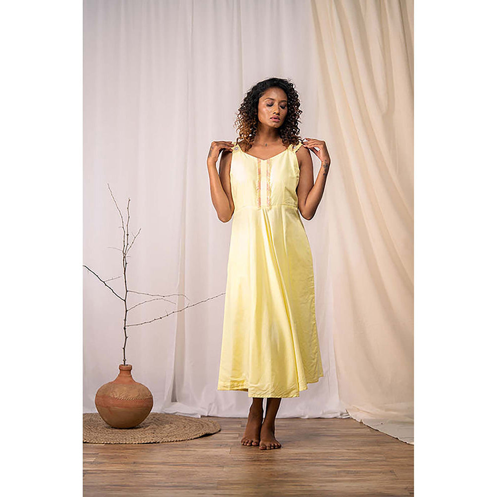 Taraasi Rosemary' Pastel Yellow Mulmul Cotton Dress