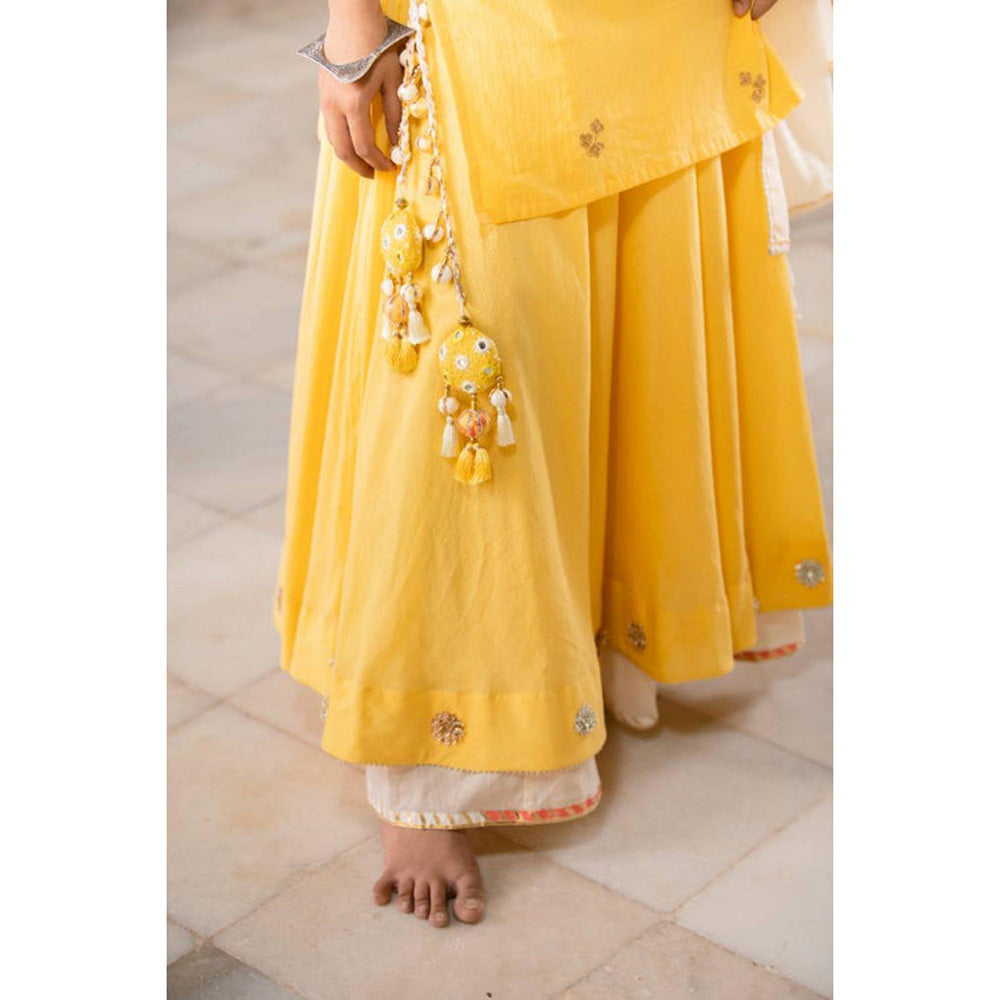 Taraasi Nakhrali' Sunshine Yellow Mulmul Cotton Kalidar Ghaghra