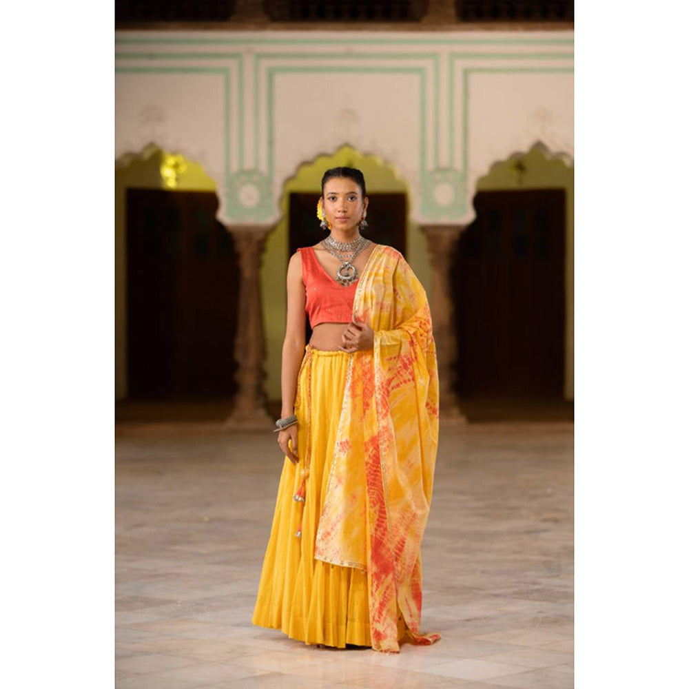 Taraasi ZOYA' Yellow and Coral Tie and Dye Mulmul Cotton Dupatta
