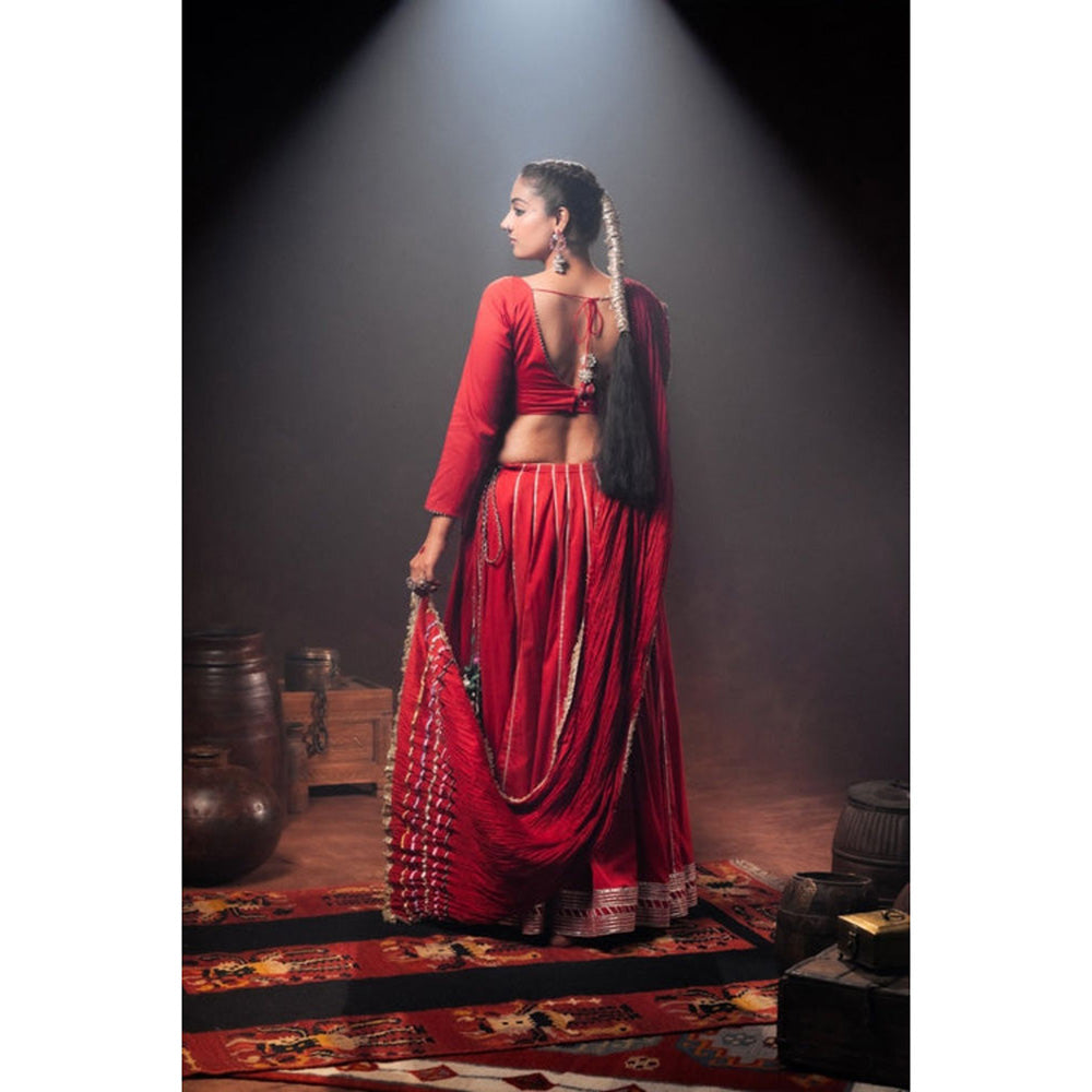 Taraasi Red Mulmul Cotton Crinkled Dupatta