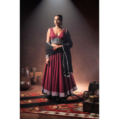 Taraasi Black Mulmul Cotton Crinkled Dupatta